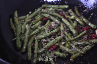 干煸豆角的做法步骤：8