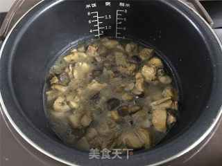 豆角香菇鸡腿焖饭的做法步骤：8