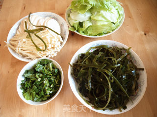 野生菌火锅的做法步骤：7