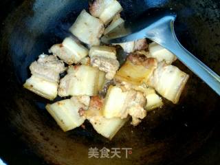 土豆豆角炖五花肉的做法步骤：4