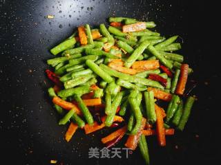 #团圆饭#干煸红薯龙豆角的做法步骤：8