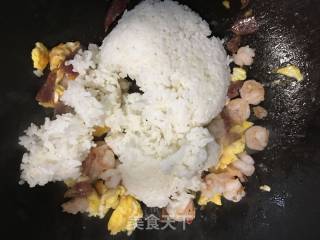 三鲜炒饭的做法步骤：2