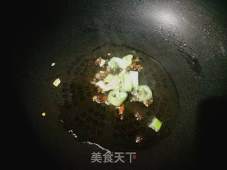 #团圆饭#蒜黄炒肉丝的做法步骤：9