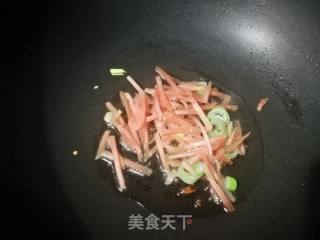 #团圆饭#蒜黄炒肉丝的做法步骤：10