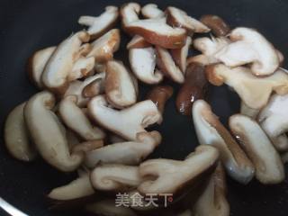 香菇烧豆腐的做法步骤：5