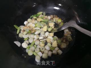 红烧鳊鱼的做法步骤：3