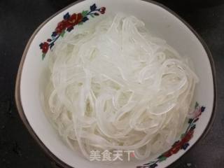 #团圆饭#娃娃菜炖绿豆粉条的做法步骤：2