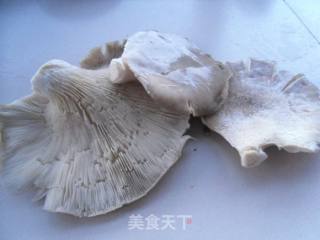 肉片平菇的做法步骤：1