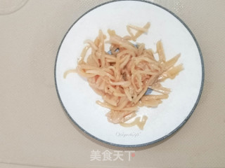 芹菜鸡肉丝的做法步骤：3