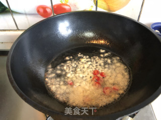 油爆太湖白虾的做法步骤：3