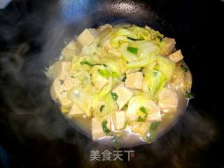 白菜炖冻豆腐的做法步骤：10