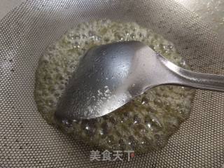 拔丝土豆的做法步骤：8