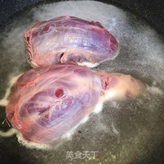 卤牛肘子肉的做法步骤：2