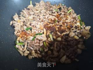 肉丝炒芹菜的做法步骤：1