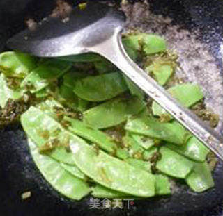 雪菜肉丝炒扁豆的做法步骤：7