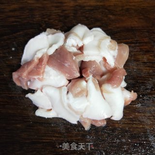 五花肉酸菜炖苦笋的做法步骤：3