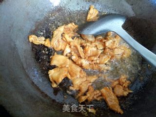 木耳土豆片炒鸡肉的做法步骤：5