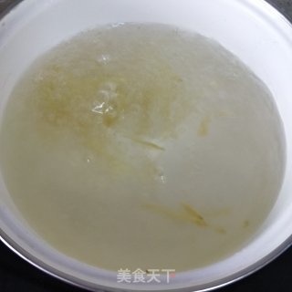 牛肉氽红背菜汤的做法步骤：4