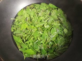 香椿鸡蛋卷的做法步骤：1