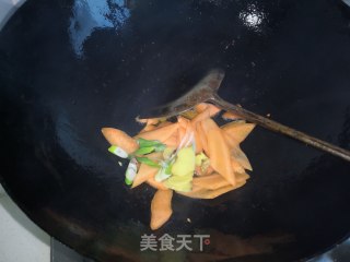 肉片炒杂蔬的做法步骤：7