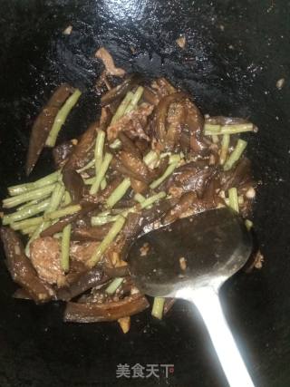 清香茄子豆角炒肉的做法步骤：5