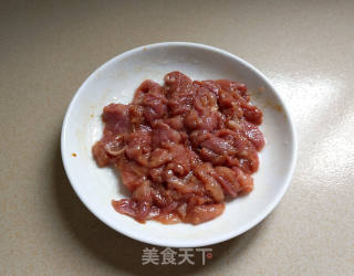 黑椒杏鲍菇炒肉片的做法步骤：1