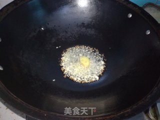 快手餐一一西兰花炒虾仁的做法步骤：2