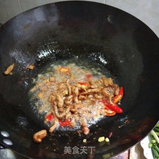 蒜薹炒肉的做法步骤：6