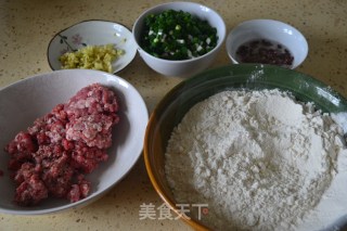 门钉肉饼的做法步骤：1