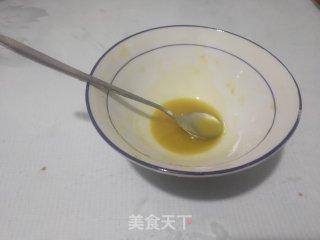 鸡蛋灌饼的做法步骤：3