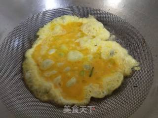 猪心炒韭菜鸡蛋的做法步骤：3