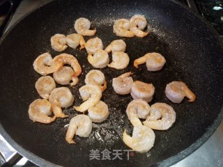 咸蛋黄虾仁豆腐的做法步骤：7