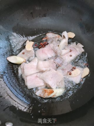 熟五花肉豆干炖豆角的做法步骤：4