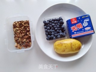 冰淇淋蓝莓土豆泥的做法步骤：1