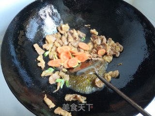 尖椒黄瓜炒肉片的做法步骤：7