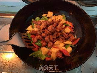 菠萝咕噜肉的做法步骤：8