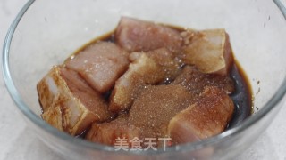 咸蛋黄肉粽子的做法步骤：3