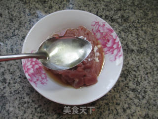 酸菜里脊肉炒带豆的做法步骤：5