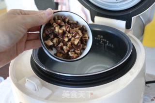 香菇鸡肉粥的做法步骤：7