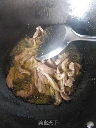 鱼香味扁豆炒肉丝的做法步骤：7