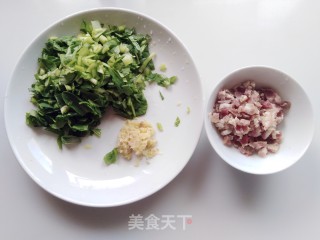 青菜咸肉炒饭的做法步骤：2