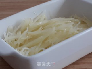 家常凉拌土豆丝的做法步骤：5