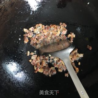 腊肠毛豆蛋炒饭的做法步骤：4