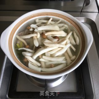 菌菇冬瓜排骨汤的做法步骤：6