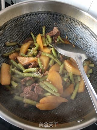 猪肉炖豆角土豆的做法步骤：16