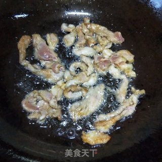 花生芽炒豆干的做法步骤：4