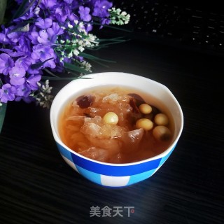 消夏甜品——红枣银耳莲子羹的做法步骤：6