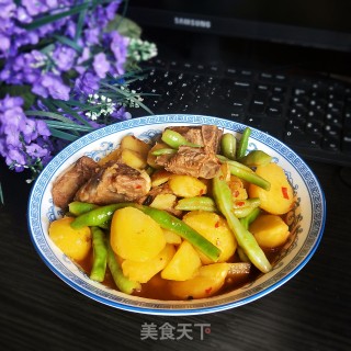 川味土豆芸豆烧排骨的做法步骤：13