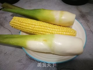 茭白炒玉米的做法步骤：1