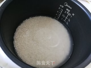 南瓜土豆焖饭的做法步骤：1